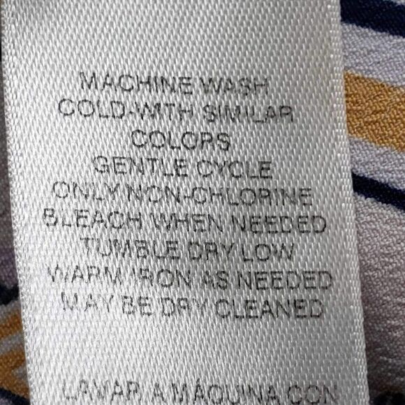 Chicos Shirt Womens Size 2 US Large L Paisley Patchwork Purple Popover - Picture 7 of 8